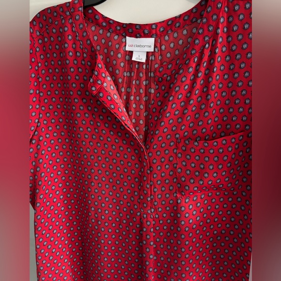 NWT Liz Claiborne Cap Sleeve Blouse, Pullover with V-neck - Picture 3 of 4